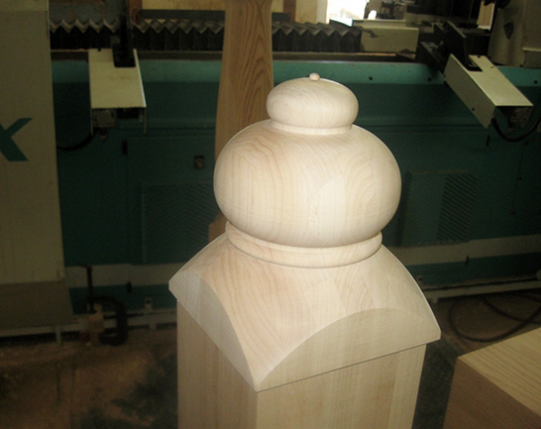 Unfinished wood finial
